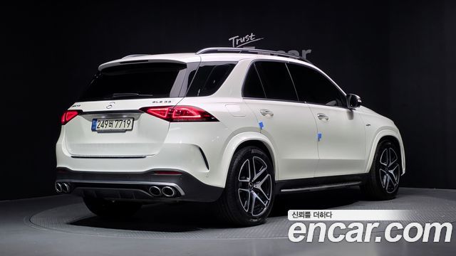 Mercedes-Benz GLE-Class 2022 — photo 2