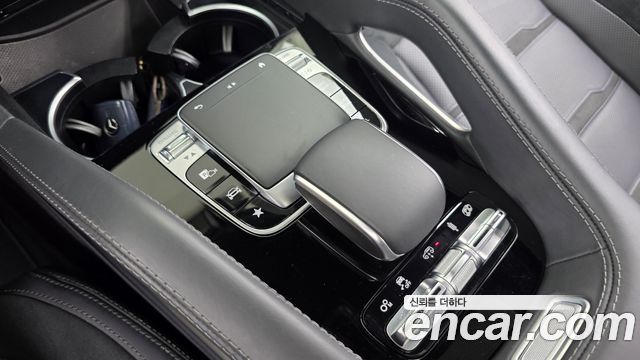 Mercedes-Benz GLE-Class 2022 — photo 23