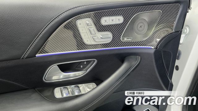 Mercedes-Benz GLE-Class 2022 — photo 29