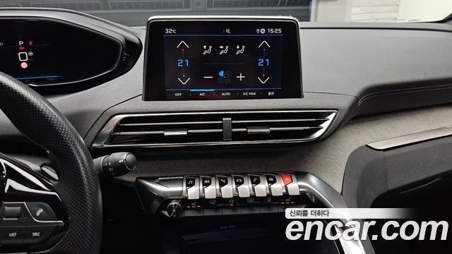 Peugeot 3008 2022 — photo 19