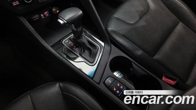 Kia Niro 2018 — photo 12