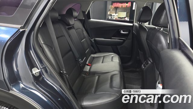 Kia Niro 2018 — photo 18