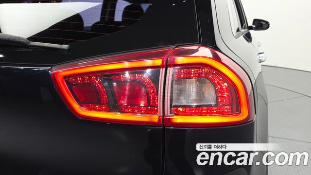 Kia Niro 2018 — photo 9