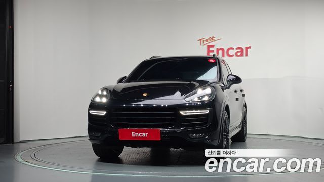 Porsche Cayenne 2016 — photo 3