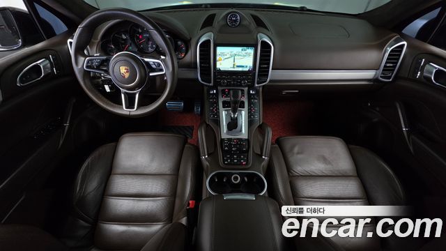 Porsche Cayenne 2016 — photo 7