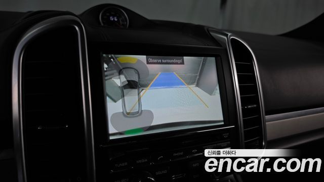 Porsche Cayenne 2016 — photo 15