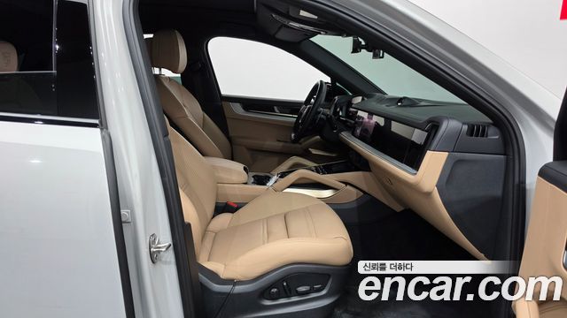 Porsche Cayenne 2024 — photo 10