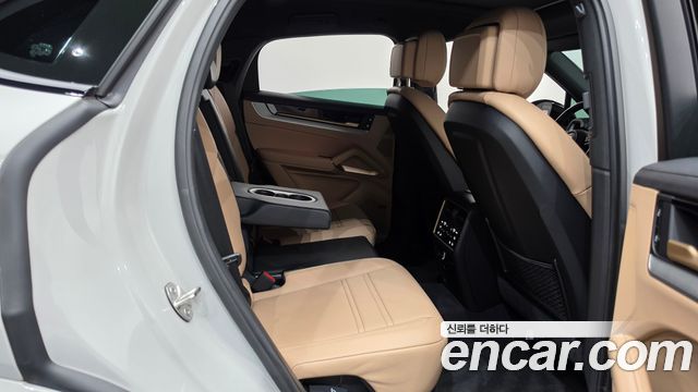 Porsche Cayenne 2024 — photo 11