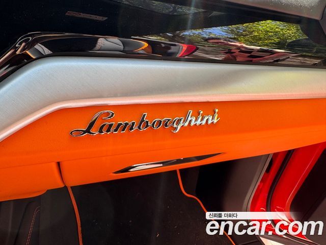 Lamborghini Urus 2024 — photo 9