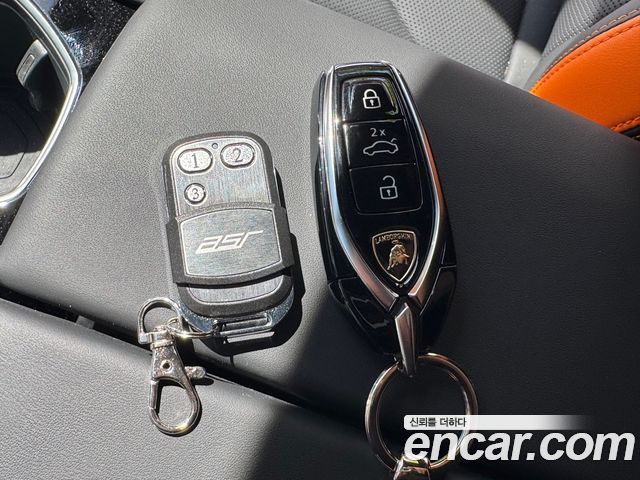 Lamborghini Urus 2024 — photo 13