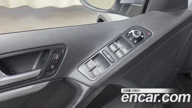 Volkswagen Tiguan 2014 — photo 14