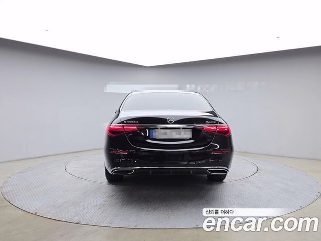 Mercedes-Benz S-Class 2022 — photo 4