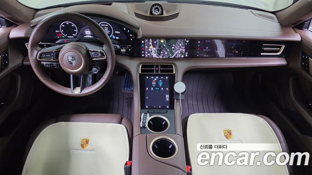 Porsche Taycan 2025 — photo 10