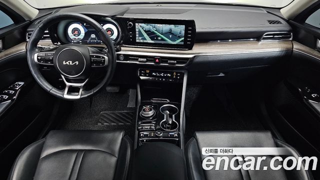 Kia K5 2022 — photo 10