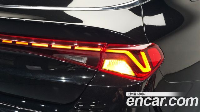 Kia K5 2022 — photo 9