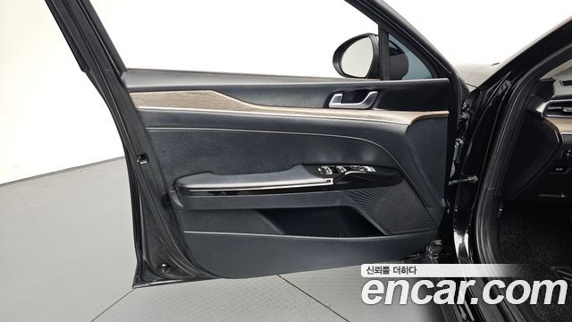 Kia K5 2022 — photo 14