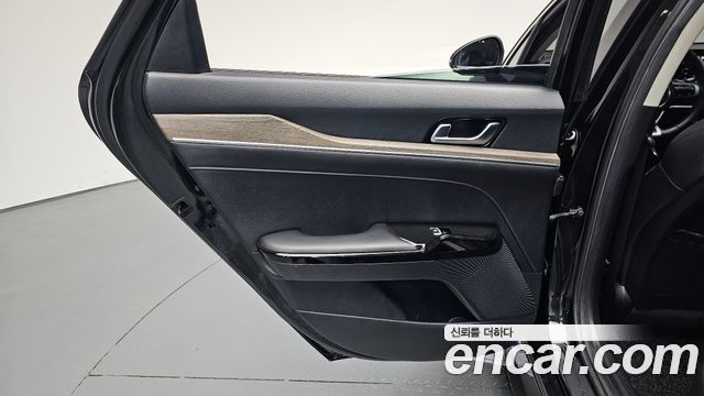 Kia K5 2022 — photo 15