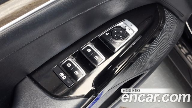 Kia K5 2022 — photo 28