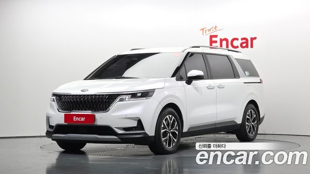 Kia Canival 2021 — photo 1