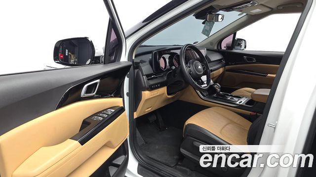 Kia Canival 2021 — photo 13