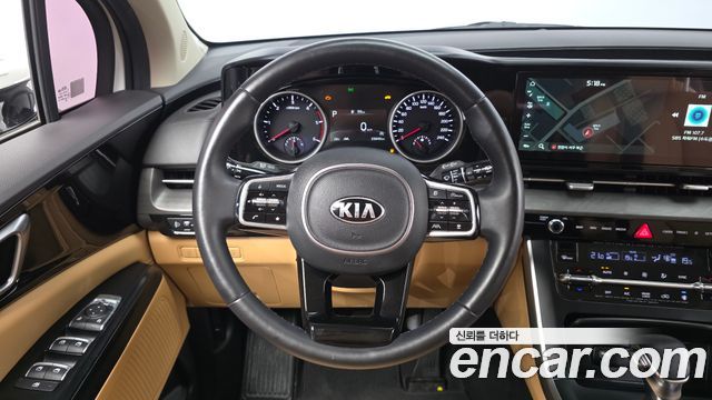Kia Canival 2021 — photo 19