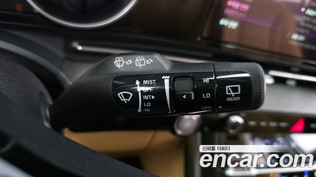 Kia Canival 2021 — photo 28