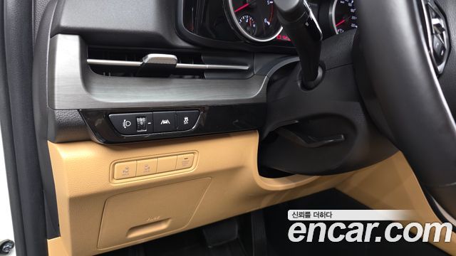 Kia Canival 2021 — photo 29
