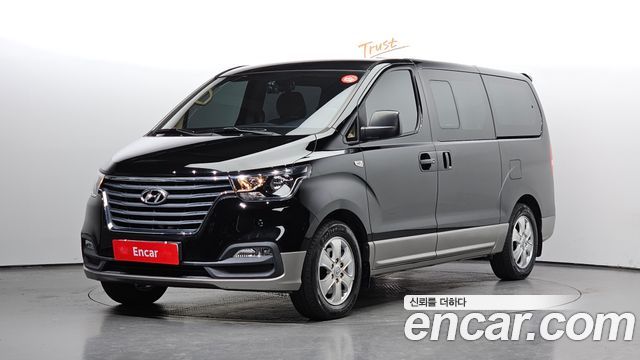 Hyundai Starex 2020 — photo 1
