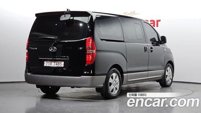 Hyundai Starex 2020 — photo 2