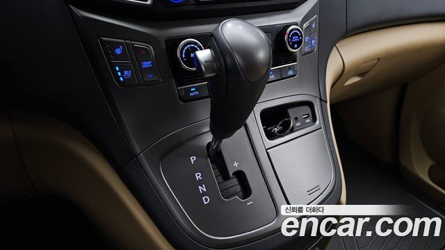 Hyundai Starex 2020 — photo 12