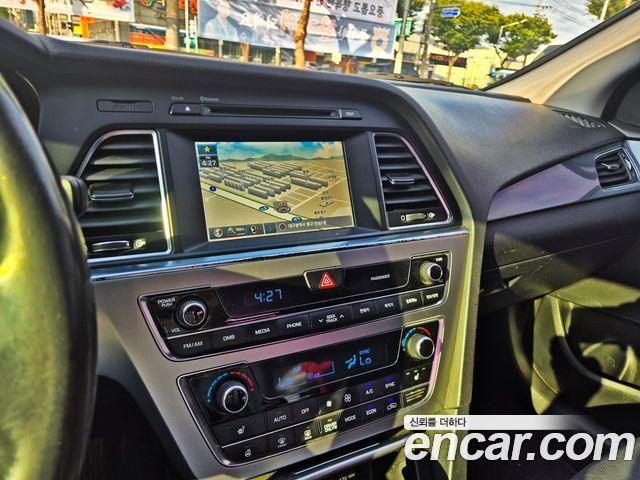 Hyundai Sonata 2016 — photo 13