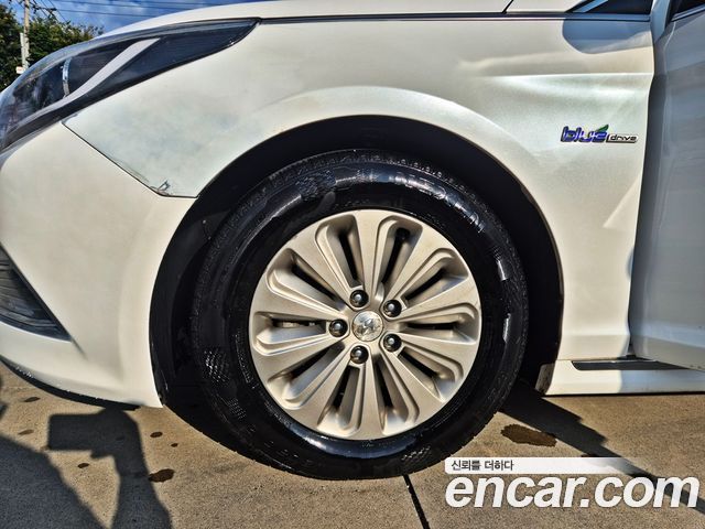 Hyundai Sonata 2016 — photo 20