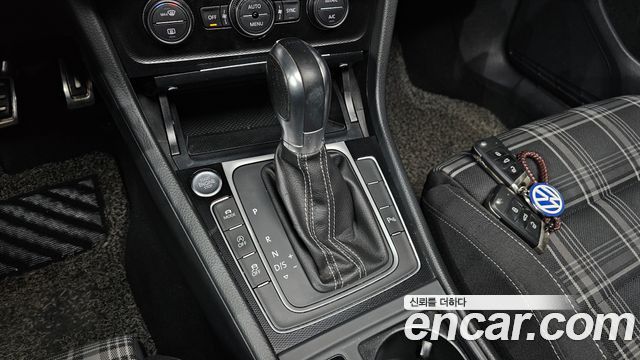 Volkswagen Golf 2016 — photo 12