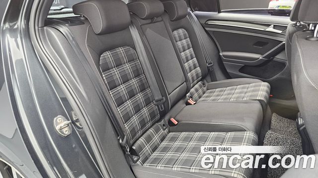 Volkswagen Golf 2016 — photo 17