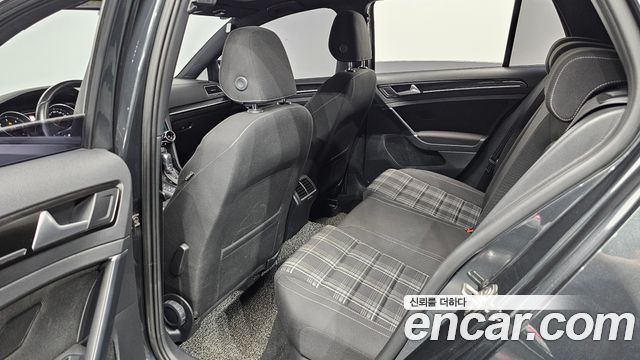 Volkswagen Golf 2016 — photo 18