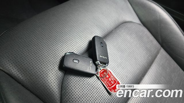 Kia Niro 2023 — photo 21
