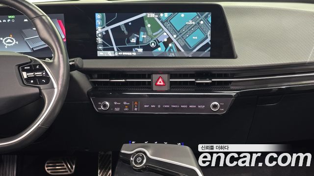 Kia EV6 2022 — photo 20