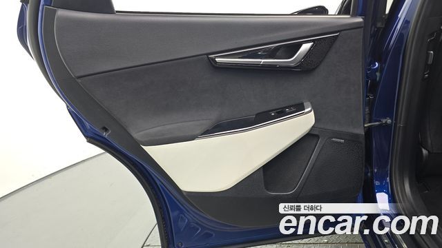 Kia EV6 2022 — photo 15
