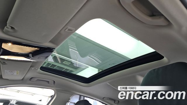 BMW 5-Series 2022 — photo 23