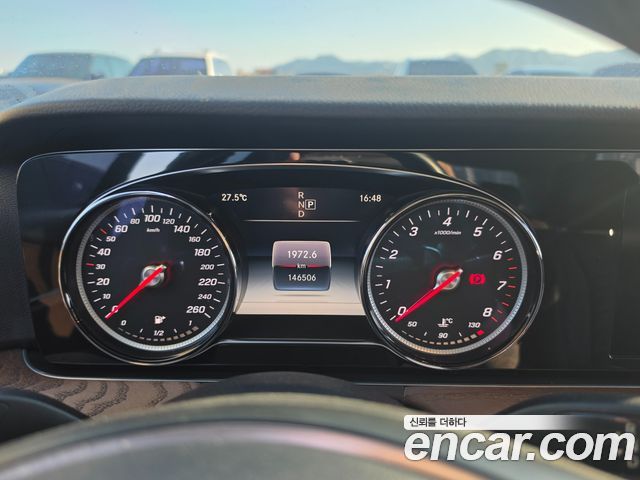 Mercedes-Benz E-Class 2018 — photo 6