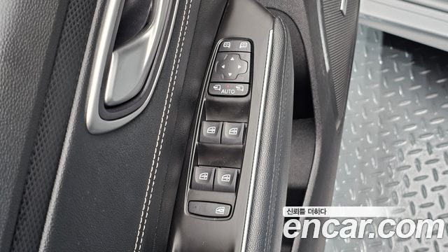 Renault Korea SM6 2021 — photo 23