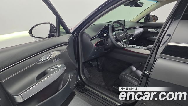 Genesis GV70 2022 — photo 13