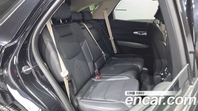 Genesis GV70 2022 — photo 18