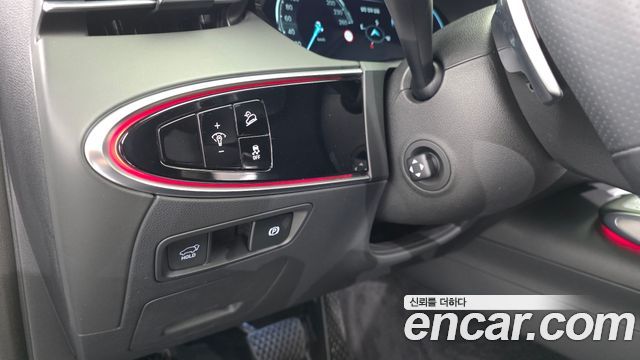 Genesis GV70 2022 — photo 28