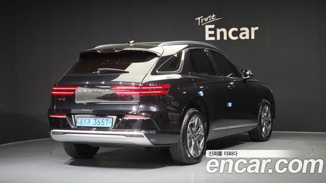 Genesis GV70 2022 — photo 2