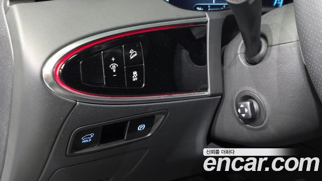 Genesis GV70 2022 — photo 21