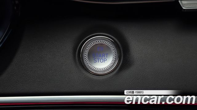 Genesis GV70 2022 — photo 25