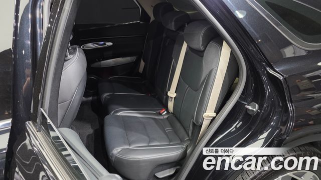 Genesis GV70 2022 — photo 16