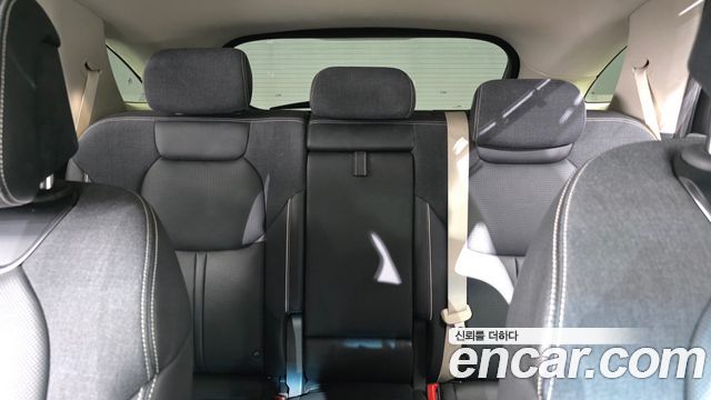Genesis GV70 2022 — photo 35