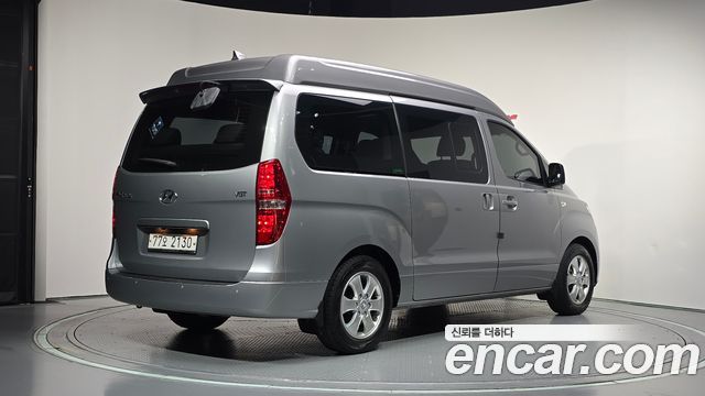 Hyundai Starex 2019 — photo 2